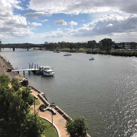 Burnett Riverside Hotel Bundaberg Exterior photo